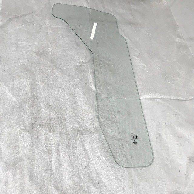 Glass for Komatsu/Fiat - Staklo i delovi za Oprema za rukovanje materijalima: slika 1 Glass for Komatsu/Fiat - Staklo i delovi za Oprema za rukovanje materijalima: slika 1