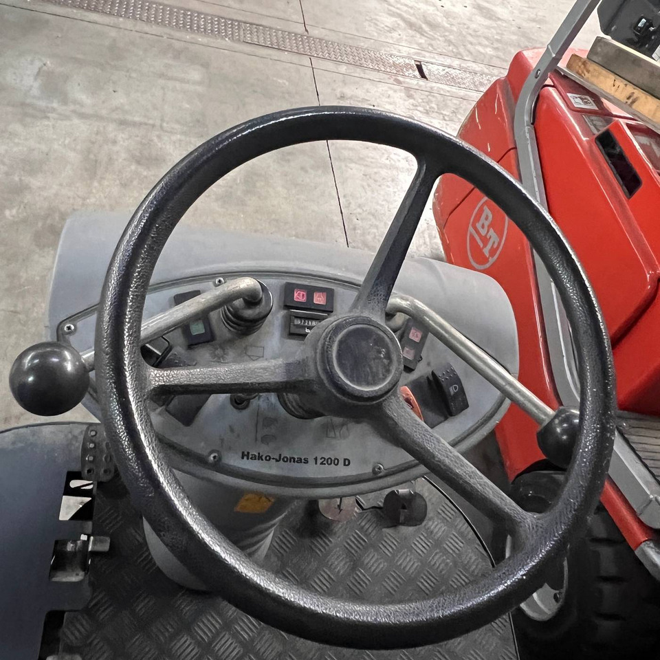 Hako Jonas 1200D - Industrijska mašina za metenje: slika 3 Hako Jonas 1200D - Industrijska mašina za metenje: slika 3