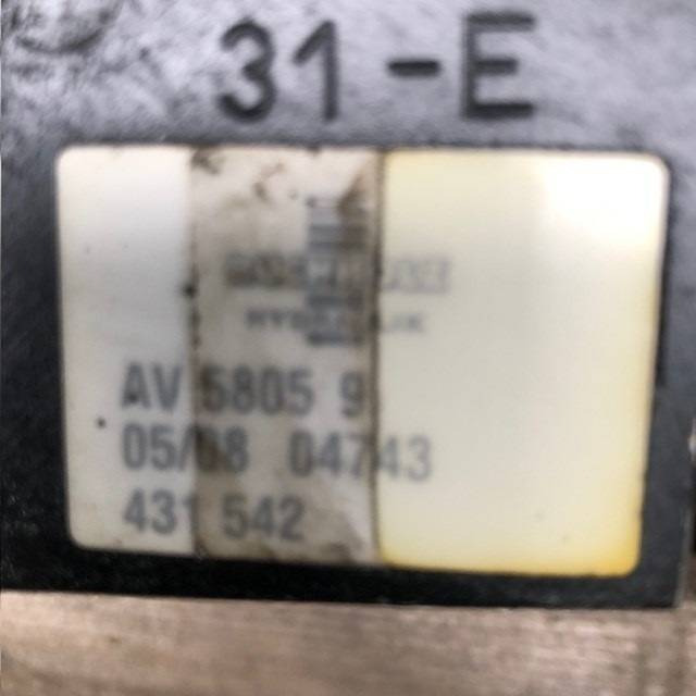 Hydraulic control valve for Still - Hidraulični ventil za Oprema za rukovanje materijalima: slika 4 Hydraulic control valve for Still - Hidraulični ventil za Oprema za rukovanje materijalima: slika 4