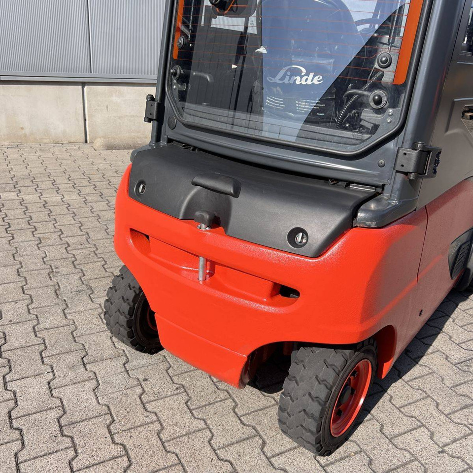 Električni viljuškar Linde E20PL (386-02) EVO: slika 17 Električni viljuškar Linde E20PL (386-02) EVO: slika 17