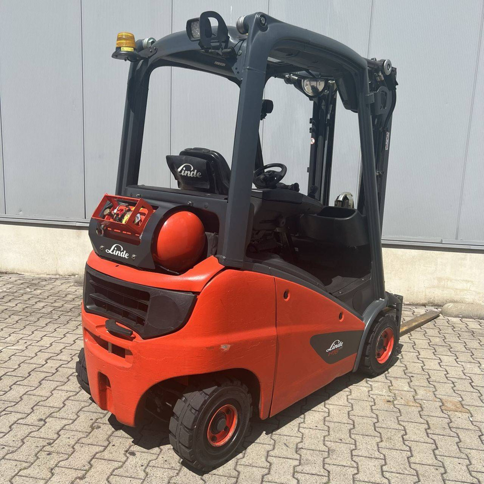 Linde H18T (391-02) EVO - Gasni viljuškar: slika 2 Linde H18T (391-02) EVO - Gasni viljuškar: slika 2
