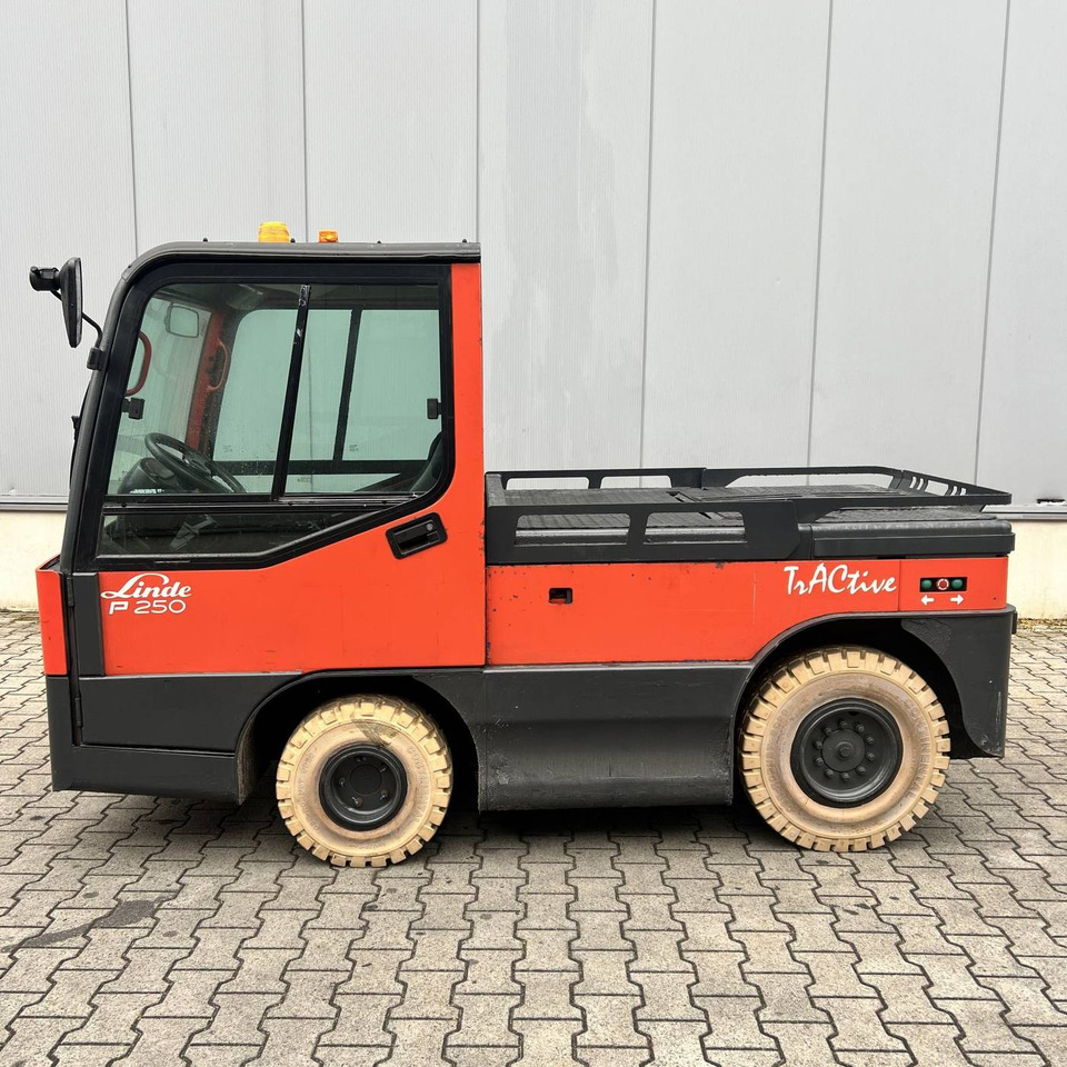 Linde P250 LWB (127) - Vučno vozilo: slika 1 Linde P250 LWB (127) - Vučno vozilo: slika 1