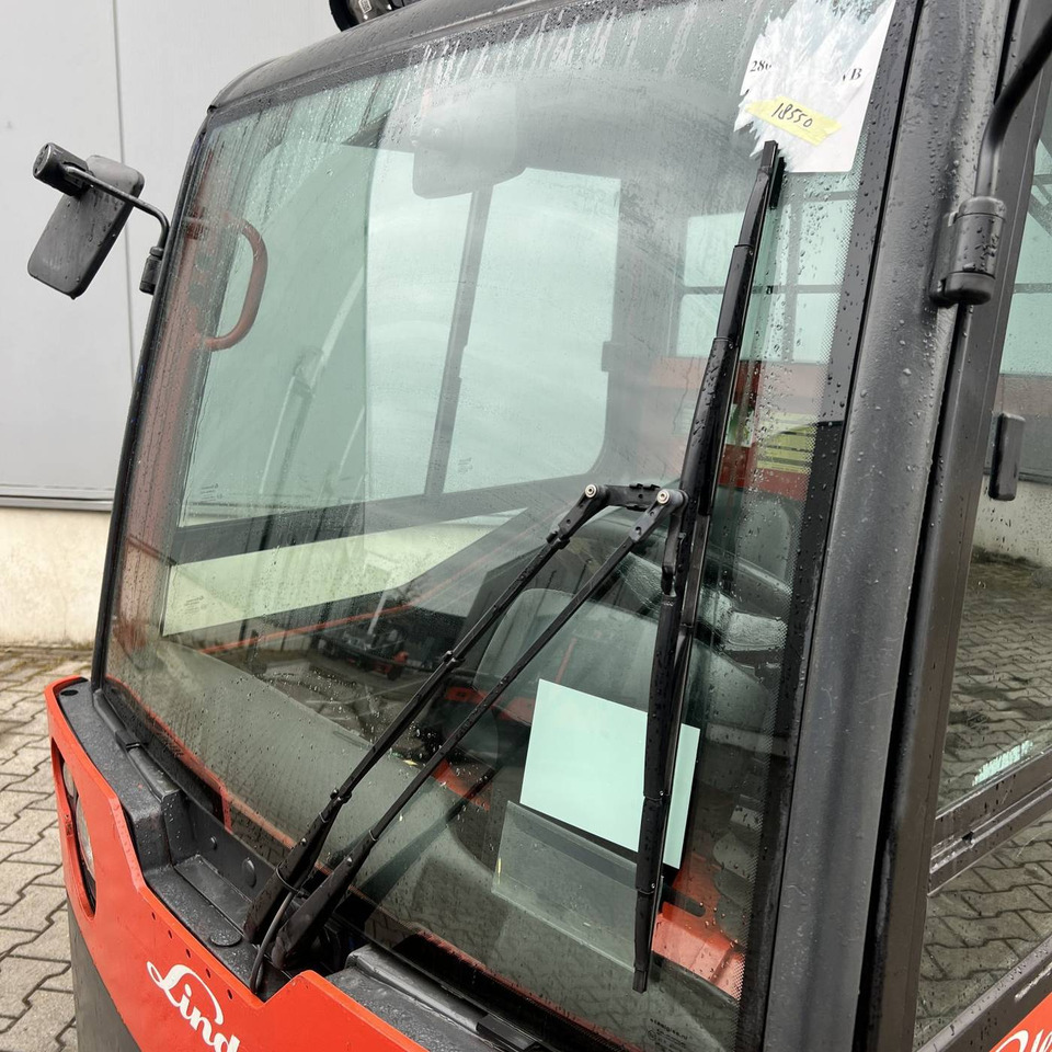 Linde P250 LWB (127) - Vučno vozilo: slika 3 Linde P250 LWB (127) - Vučno vozilo: slika 3