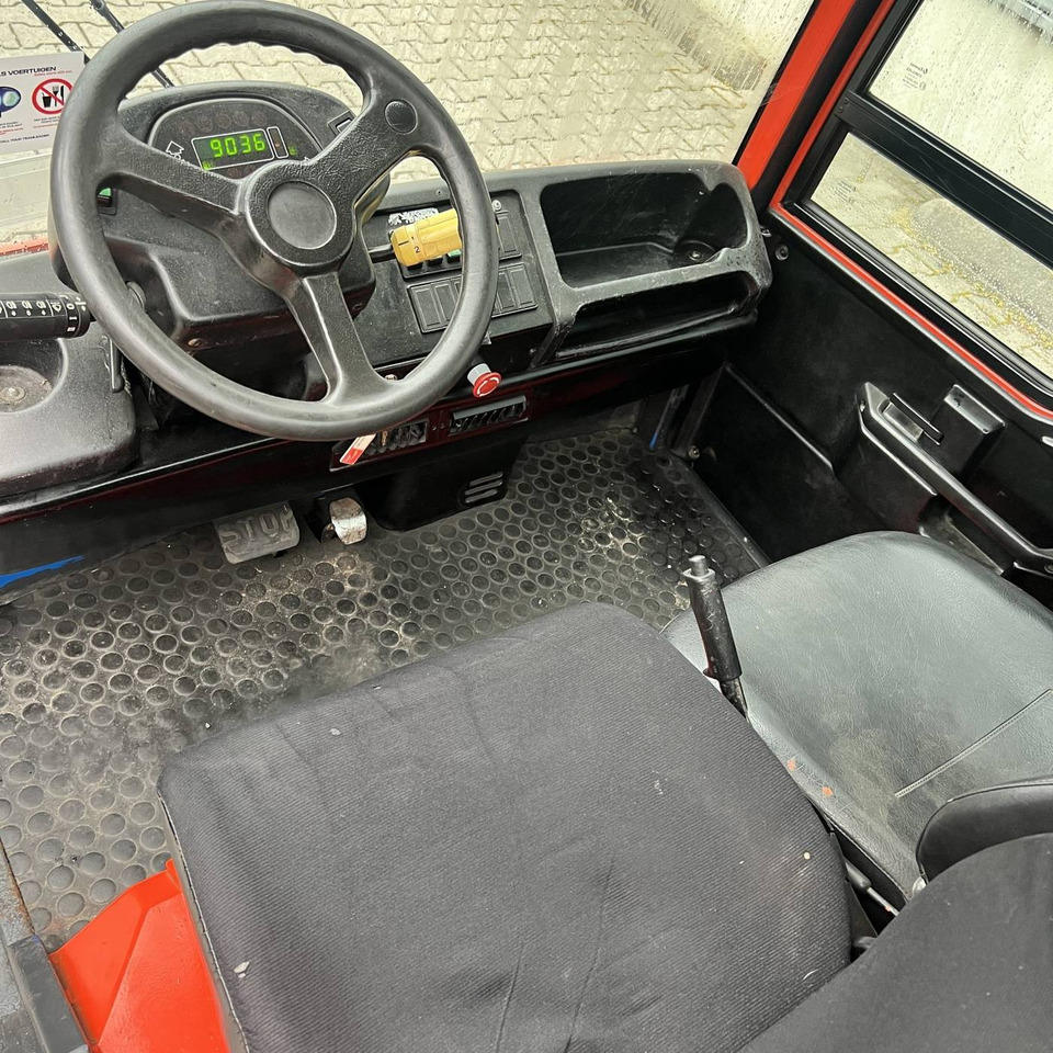 Vučno vozilo Linde P250 LWB (127): slika 6 Vučno vozilo Linde P250 LWB (127): slika 6