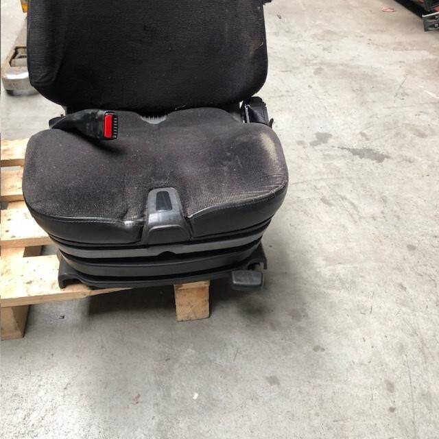 Seat for Linde /1120-01/ - Sedište za Oprema za rukovanje materijalima: slika 2 Seat for Linde /1120-01/ - Sedište za Oprema za rukovanje materijalima: slika 2