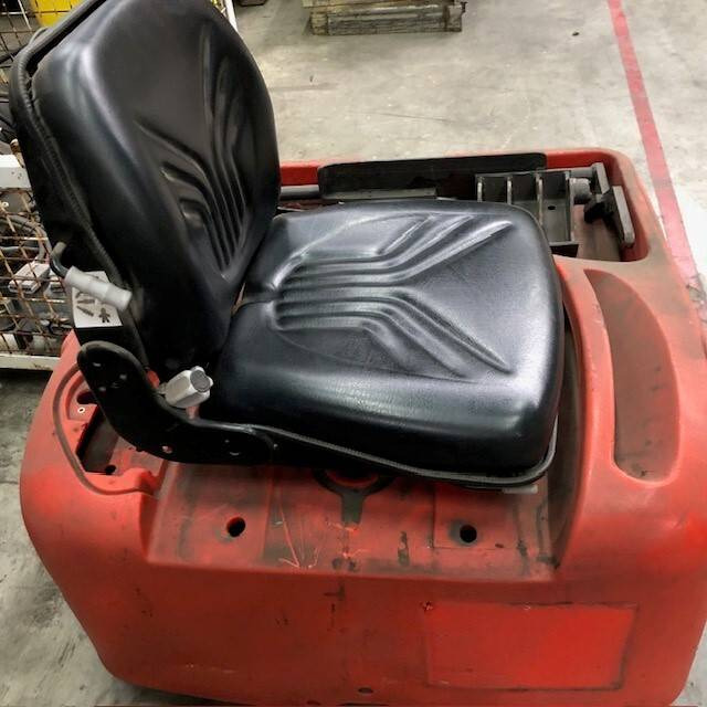 Seat for Linde P60, Series 126 - Sedište za Oprema za rukovanje materijalima: slika 2 Seat for Linde P60, Series 126 - Sedište za Oprema za rukovanje materijalima: slika 2