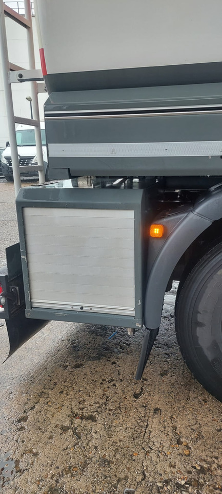MAN TGS - Kamion cisterna: slika 5 MAN TGS - Kamion cisterna: slika 5