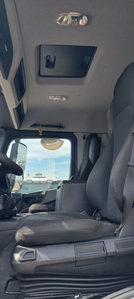 MERCEDES Antos - Kamion cisterna: slika 4 MERCEDES Antos - Kamion cisterna: slika 4