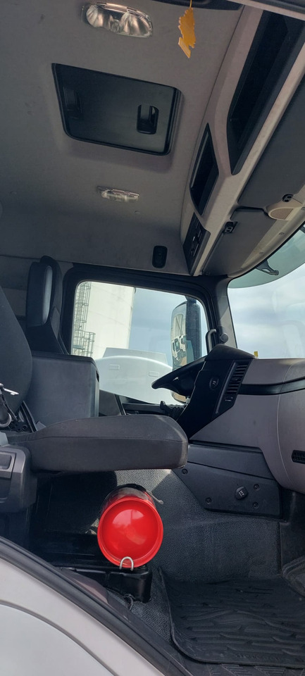 MERCEDES Antos - Kamion cisterna: slika 5 MERCEDES Antos - Kamion cisterna: slika 5