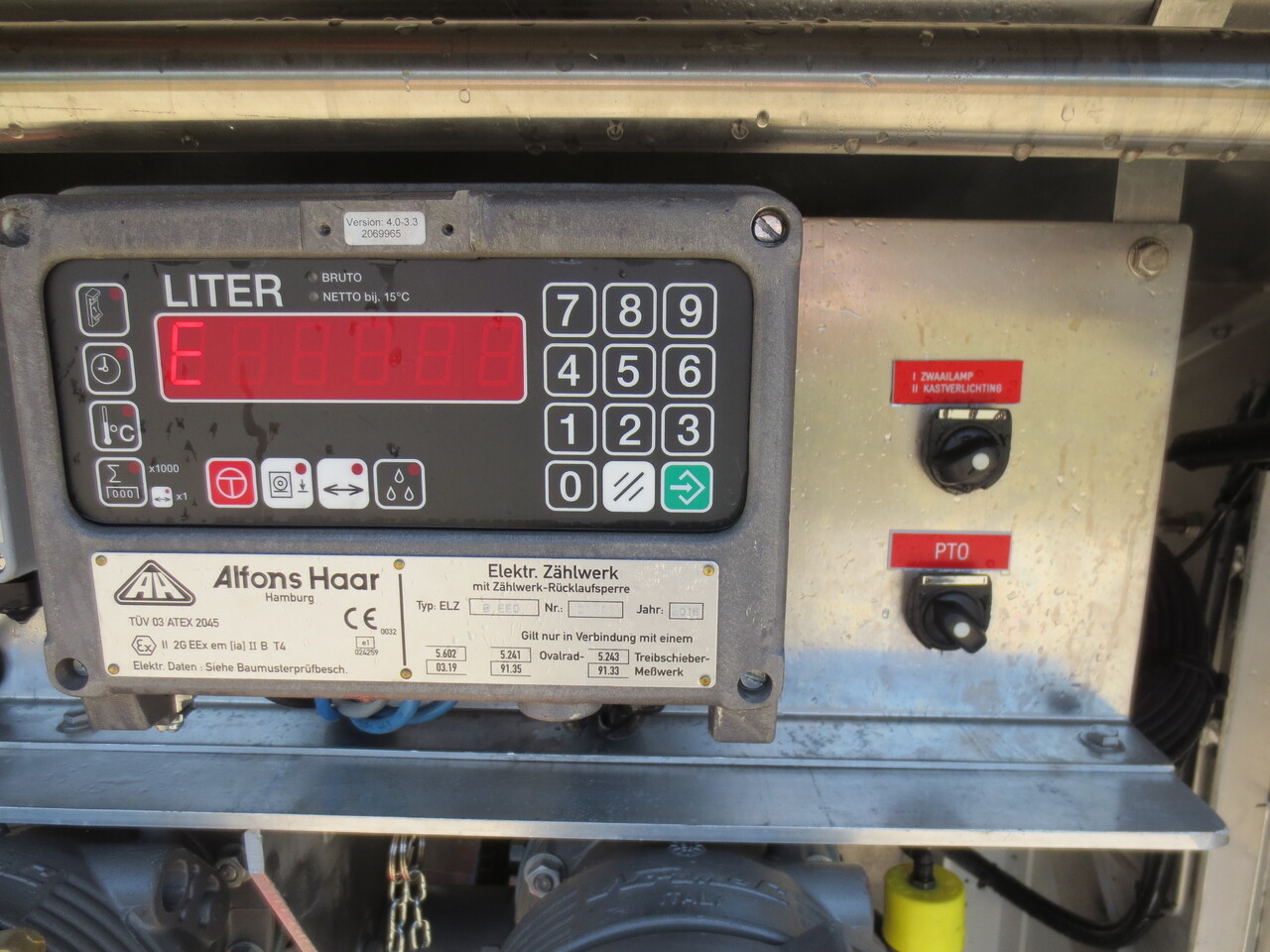 SCANIA G370 - Kamion cisterna: slika 3 SCANIA G370 - Kamion cisterna: slika 3