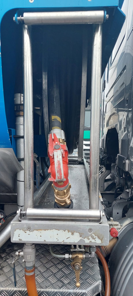 SCANIA G400 - Kamion cisterna: slika 2 SCANIA G400 - Kamion cisterna: slika 2