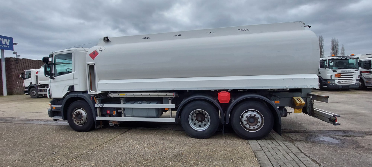 Kamion cisterna za prevoz goriva SCANIA P320/P360 (lot of 3): slika 37