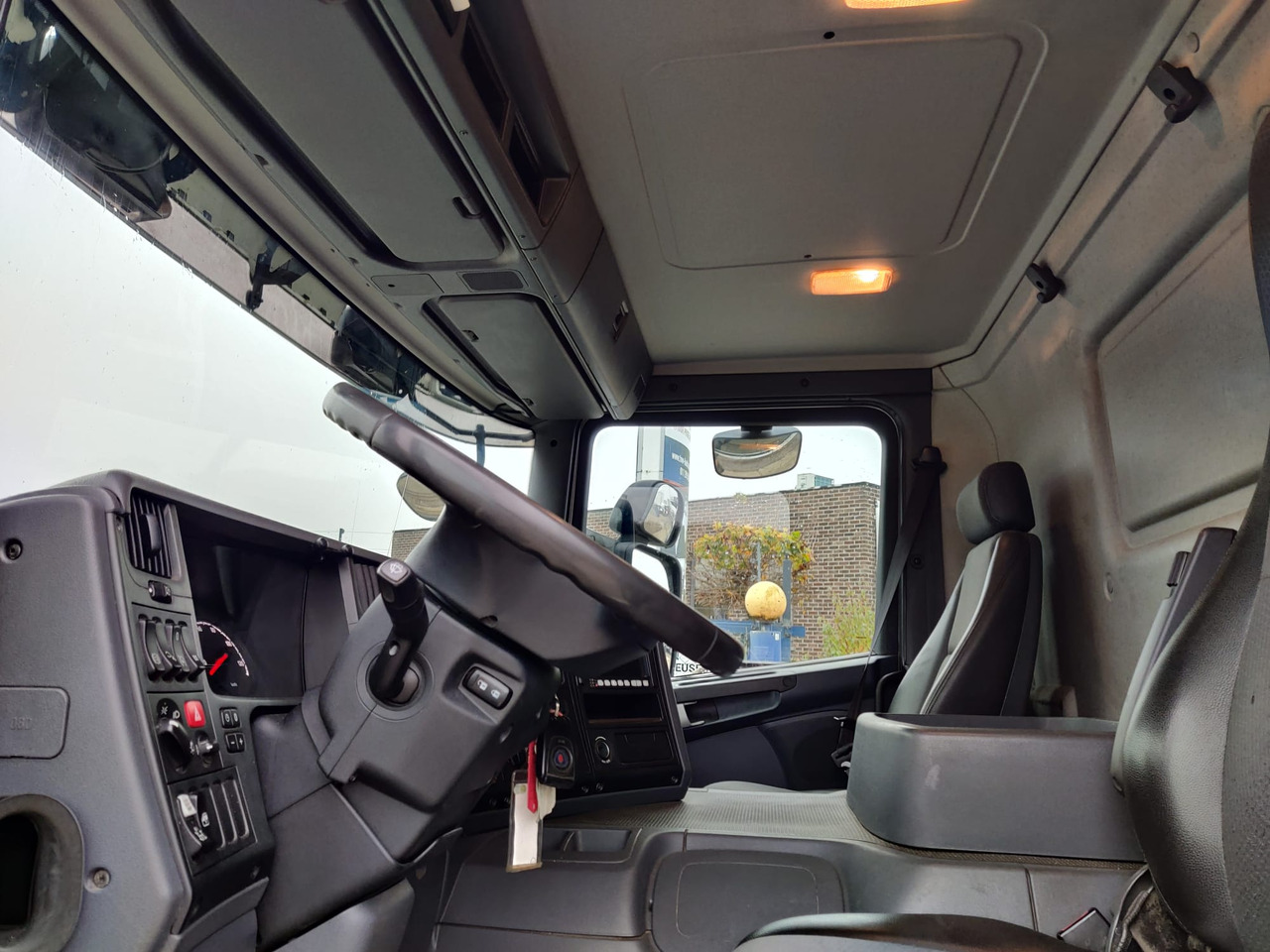 SCANIA P400 - Kamion cisterna: slika 3 SCANIA P400 - Kamion cisterna: slika 3