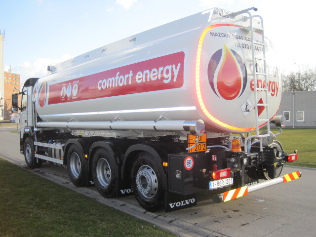 Kamion cisterna VOLVO FM: slika 11