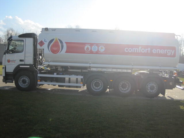 Kamion cisterna VOLVO FM: slika 12