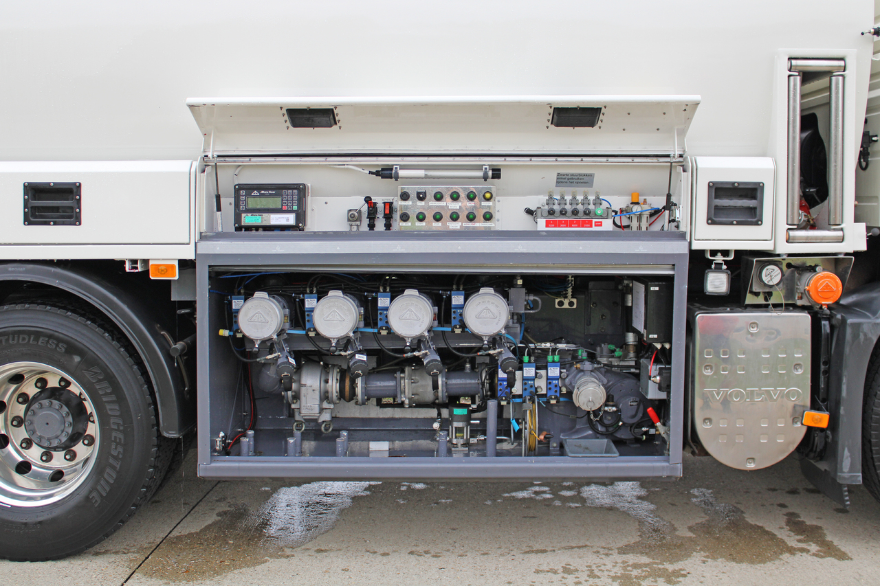 VOLVO FM - Kamion cisterna: slika 2 VOLVO FM - Kamion cisterna: slika 2