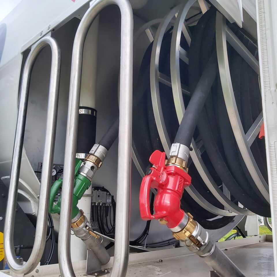 VOLVO FM430HP - Kamion cisterna: slika 3 VOLVO FM430HP - Kamion cisterna: slika 3