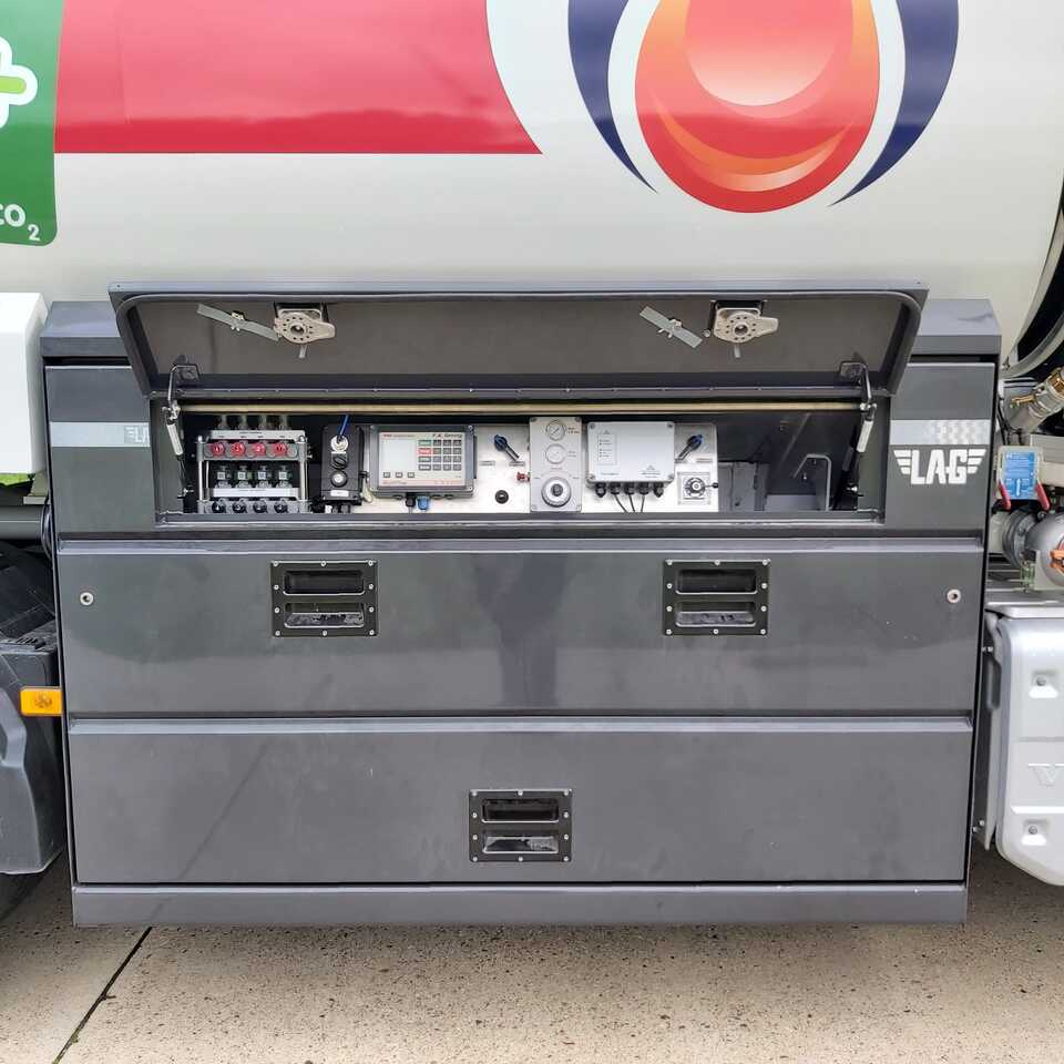 VOLVO FM430HP - Kamion cisterna: slika 2 VOLVO FM430HP - Kamion cisterna: slika 2