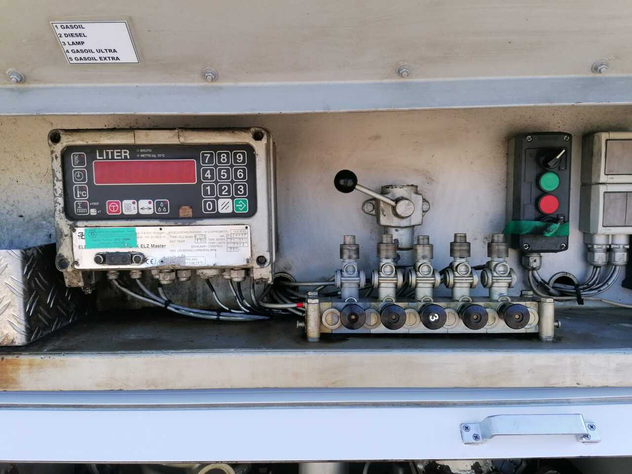 Volvo FMFH - Kamion cisterna: slika 3 Volvo FMFH - Kamion cisterna: slika 3