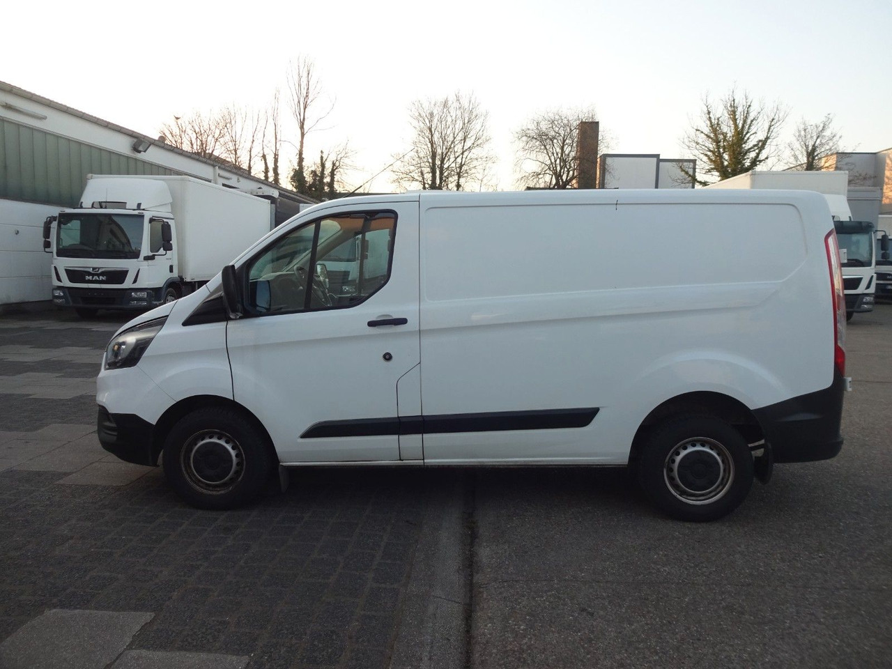 Putnički kombi Ford Transit Custom Kasten 280 L1H1, PDC: slika 8