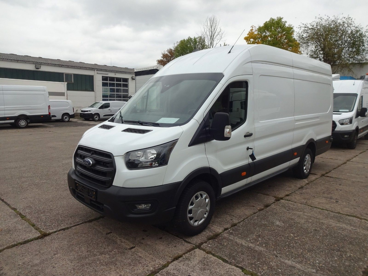 Ford Transit Kasten L4H2, Klima, Tempomat, Kamera - Furgon: slika 1 Ford Transit Kasten L4H2, Klima, Tempomat, Kamera - Furgon: slika 1
