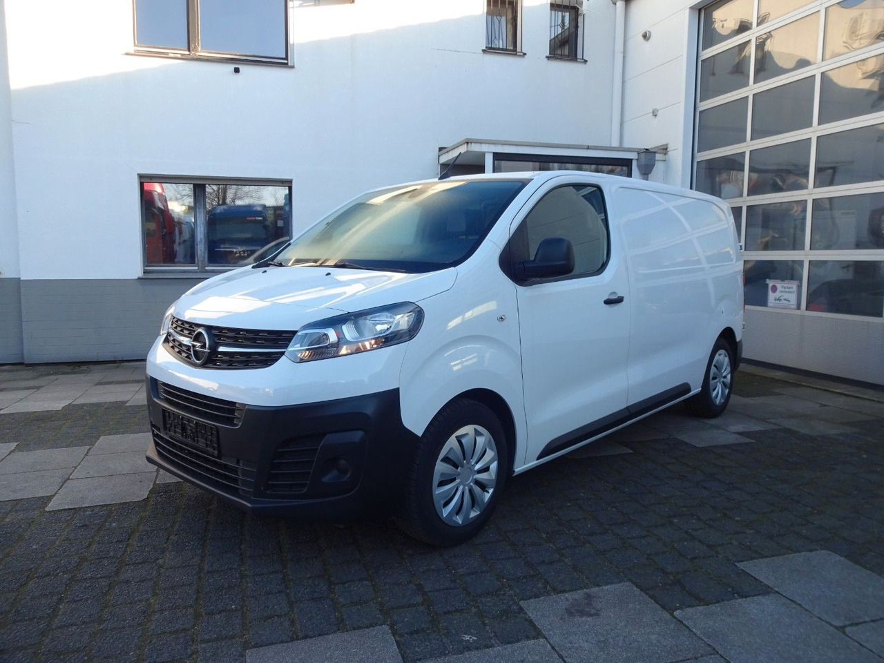 Opel 50 x Vivaro Kasten L1H1, Klima, PDC, Tempomat - Mali kombi: slika 1 Opel 50 x Vivaro Kasten L1H1, Klima, PDC, Tempomat - Mali kombi: slika 1