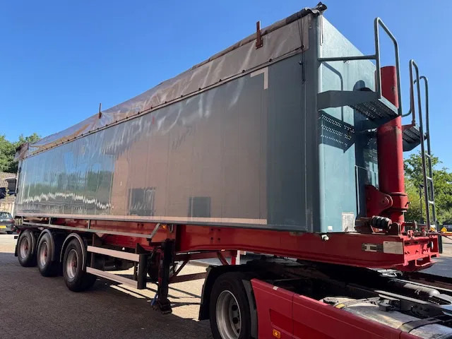 Bulthuis TATA 23 57m3 Stuuras Liftas 10T assen Klep/Deuren + bietenrek Nieuwe APK 8/2026 - Poluprikolica istovarivača: slika 3 Bulthuis TATA 23 57m3 Stuuras Liftas 10T assen Klep/Deuren + bietenrek Nieuwe APK 8/2026 - Poluprikolica istovarivača: slika 3