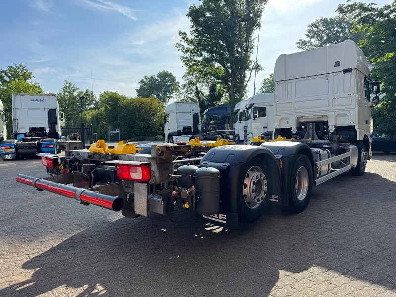 DAF XF 480 6X2 SSC FAR BDF Retarder 2x AHK 7.82 Multiwechseler - Kamion za prevoz kontejnera/ Kamion sa promenjivim sandukom: slika 4 DAF XF 480 6X2 SSC FAR BDF Retarder 2x AHK 7.82 Multiwechseler - Kamion za prevoz kontejnera/ Kamion sa promenjivim sandukom: slika 4
