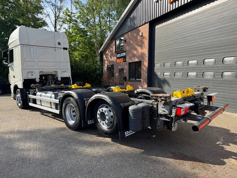 DAF XF 480 6X2 SSC FAR BDF Retarder 2x AHK 7.82 Multiwechseler - Kamion za prevoz kontejnera/ Kamion sa promenjivim sandukom: slika 3 DAF XF 480 6X2 SSC FAR BDF Retarder 2x AHK 7.82 Multiwechseler - Kamion za prevoz kontejnera/ Kamion sa promenjivim sandukom: slika 3