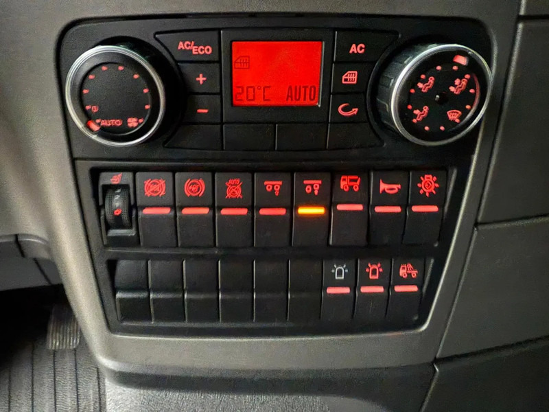 Lizing MAN TGS 26.320 Koffer Stuuras AHK 3.000KG LBW 373.230KM! NL Truck APK/TUV 18-03-2026 MAN TGS 26.320 Koffer Stuuras AHK 3.000KG LBW 373.230KM! NL Truck APK/TUV 18-03-2026: slika 13