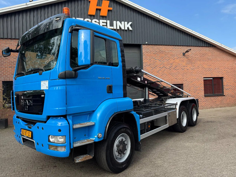 MAN TGS 26.440 6X6 30T NCH Kabel/Cable Manual EEV AHK NL Truck - Kamion sa kablovskim sistemom: slika 1 MAN TGS 26.440 6X6 30T NCH Kabel/Cable Manual EEV AHK NL Truck - Kamion sa kablovskim sistemom: slika 1