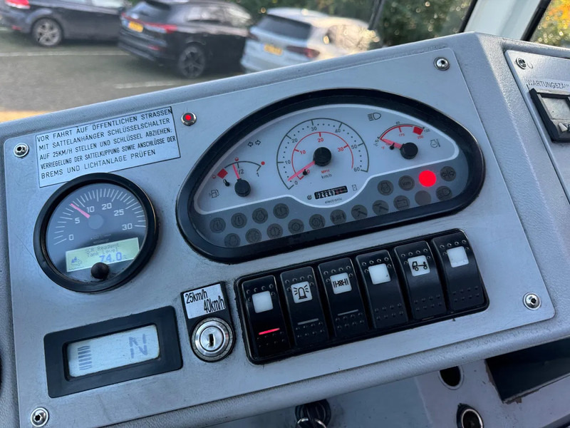 Terminalni traktor Mafi T225D T225D Rangeertrekker met Kenteken & vangmuil!: slika 10 Terminalni traktor Mafi T225D T225D Rangeertrekker met Kenteken & vangmuil!: slika 10