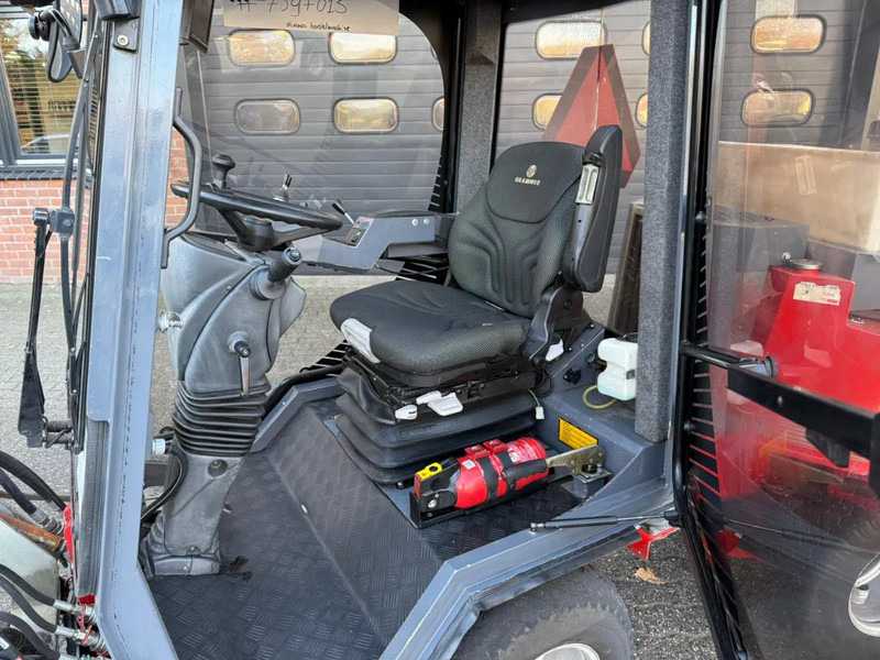 Nimos DM-Trac 205 OKB-70- Onkruidborstelmachine Werktuigendrager 4X Hydraulische functie - Industrijska mašina za metenje: slika 4 Nimos DM-Trac 205 OKB-70- Onkruidborstelmachine Werktuigendrager 4X Hydraulische functie - Industrijska mašina za metenje: slika 4