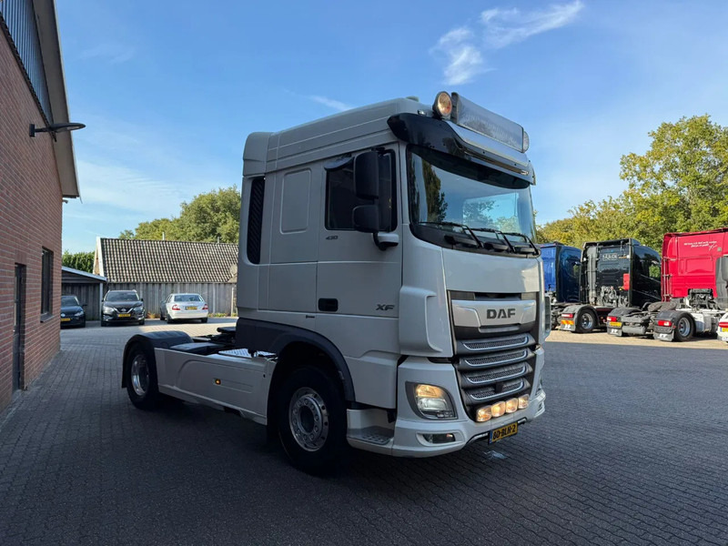 DAF XF 430 MX 13 4X2 Space Cab Standairco Alcoa's NL Truck APK/TUV 21-11-2025 - Tegljač: slika 4 DAF XF 430 MX 13 4X2 Space Cab Standairco Alcoa's NL Truck APK/TUV 21-11-2025 - Tegljač: slika 4