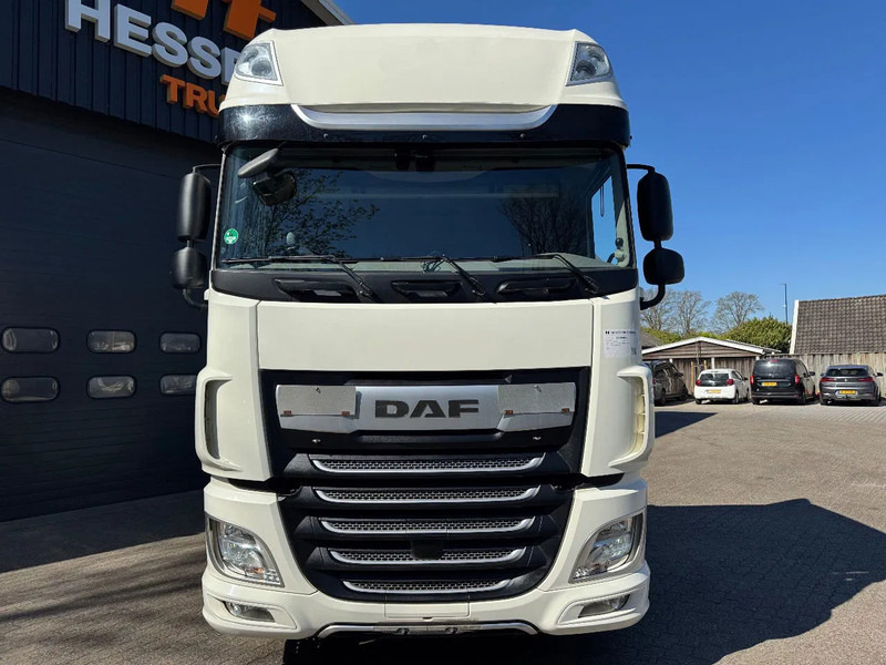 DAF XF 480 5X! SSC Super Space 2x tank LED PTO-Prep 335.720KM ACC - Tegljač: slika 3 DAF XF 480 5X! SSC Super Space 2x tank LED PTO-Prep 335.720KM ACC - Tegljač: slika 3