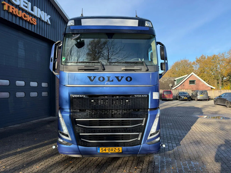 Volvo FH 460 Globetrotter XL 2x tank Standairco 405.369KM! NL Truck - APK 09-2026 - Tegljač: slika 5 Volvo FH 460 Globetrotter XL 2x tank Standairco 405.369KM! NL Truck - APK 09-2026 - Tegljač: slika 5