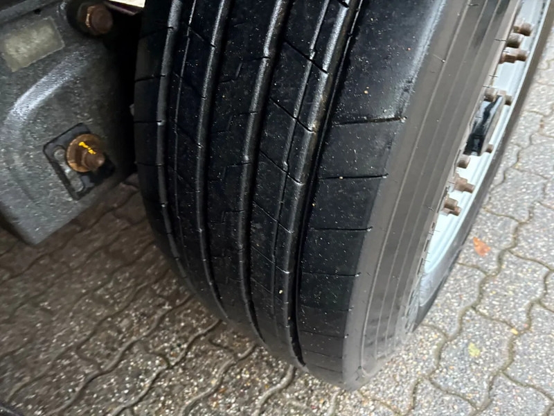 Poluprikolica sa ceradom Tracon Schuifzeilen/Schuifdak Hardhouten vloer Gegalvaniseerd 270 H: slika 17 Poluprikolica sa ceradom Tracon Schuifzeilen/Schuifdak Hardhouten vloer Gegalvaniseerd 270 H: slika 17