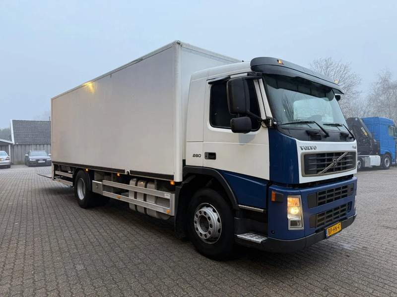 Volvo FM 9.260 2000KG LBW Airco 596.659KM NL Truck APK/TUV 22-04-2026 - Kamion sa zatvorenim sandukom: slika 5 Volvo FM 9.260 2000KG LBW Airco 596.659KM NL Truck APK/TUV 22-04-2026 - Kamion sa zatvorenim sandukom: slika 5