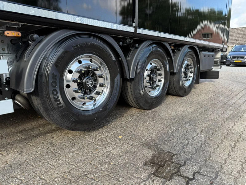 Kraker K-Force 92m3 Black, Liftas - 10MM Vloer, Afstandsbediening - Poluprikolica sa pokretnim podom: slika 5 Kraker K-Force 92m3 Black, Liftas - 10MM Vloer, Afstandsbediening - Poluprikolica sa pokretnim podom: slika 5