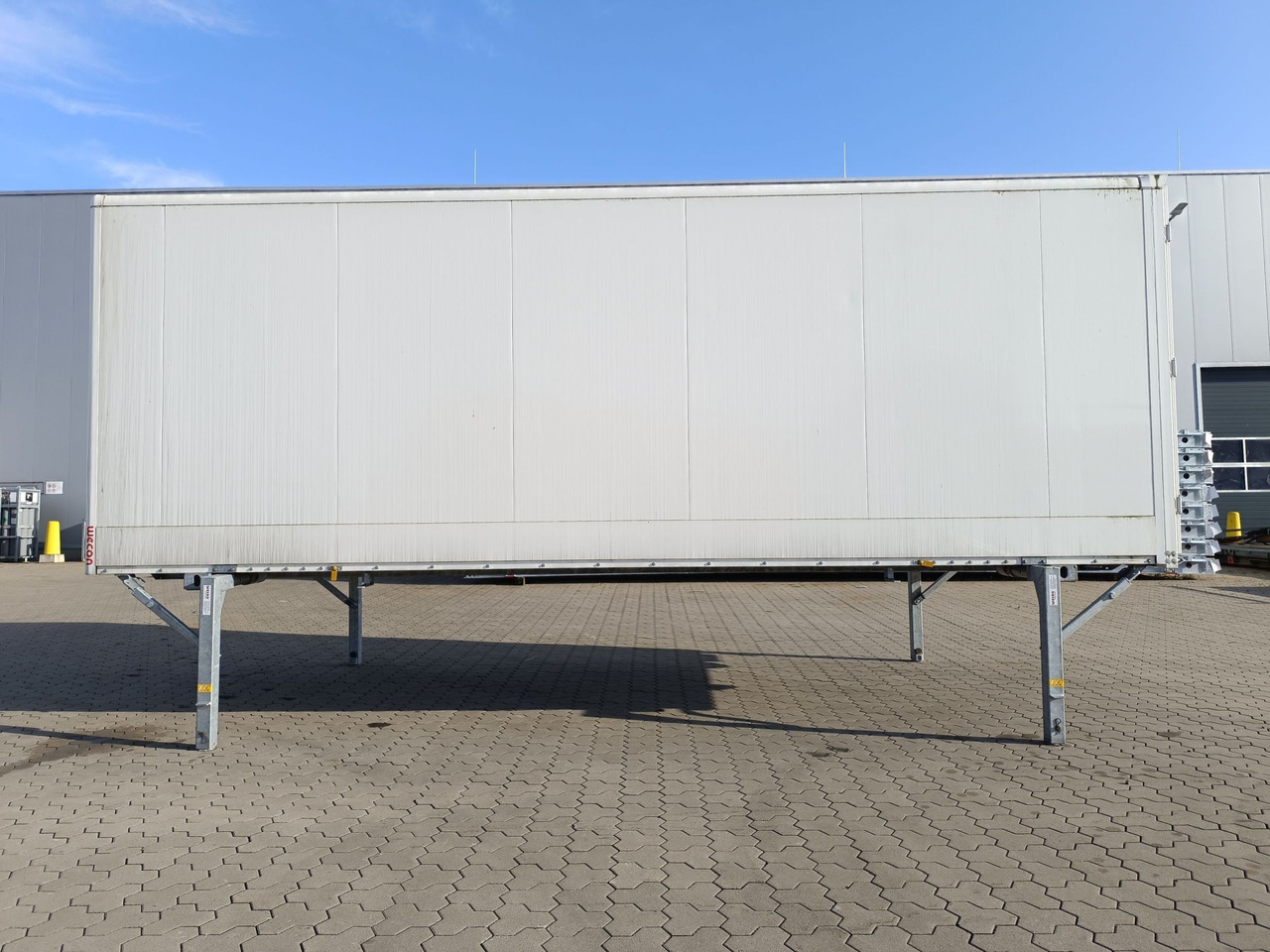 BDF-System, 7.450 mm lang, SONDERPREIS MESSEAUFBAU, - Promenjivo telo - sanduk: slika 1 BDF-System, 7.450 mm lang, SONDERPREIS MESSEAUFBAU, - Promenjivo telo - sanduk: slika 1