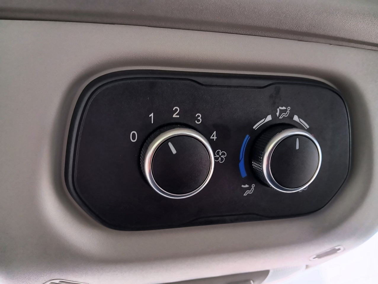 Putnički kombi, Dostavno vozilo sa duplom kabinom Ford Transit Kombi 350 L2 Trend 9-Sitzer 2xHeizung/Kl: slika 16