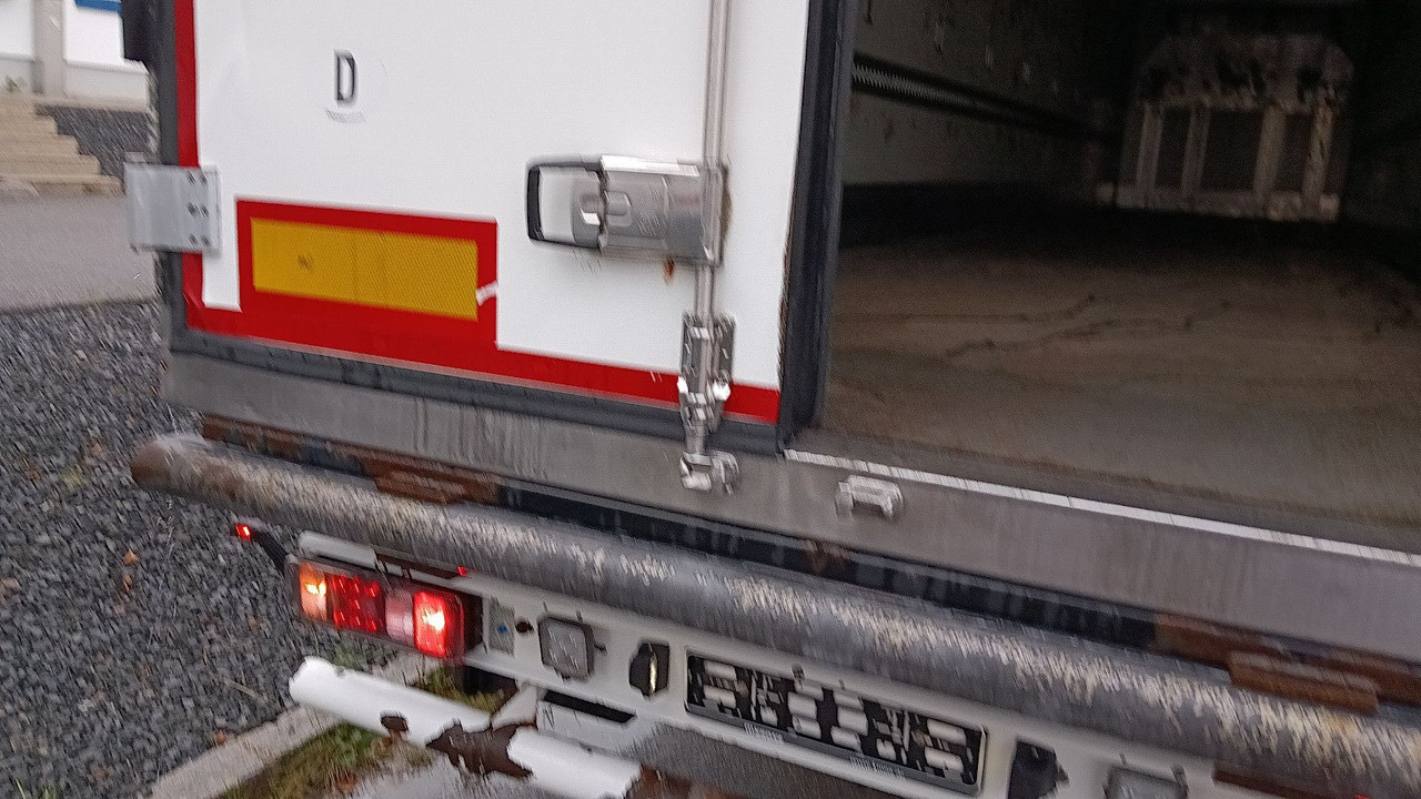 Poluprikolica sa zatvorenim sandukom Krone SDR27eL4 ThermoKing SLX300 5777h Blumenbr Doppel: slika 8 Poluprikolica sa zatvorenim sandukom Krone SDR27eL4 ThermoKing SLX300 5777h Blumenbr Doppel: slika 8