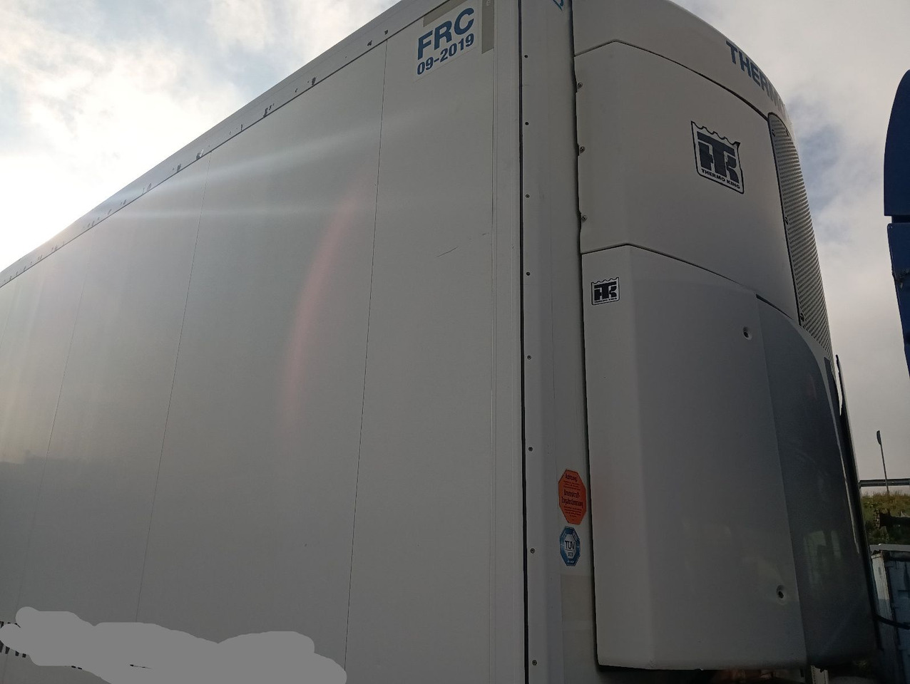 Poluprikolica sa zatvorenim sandukom Krone SDR27eL4 ThermoKing SLX300 5777h Blumenbr Doppel: slika 10 Poluprikolica sa zatvorenim sandukom Krone SDR27eL4 ThermoKing SLX300 5777h Blumenbr Doppel: slika 10