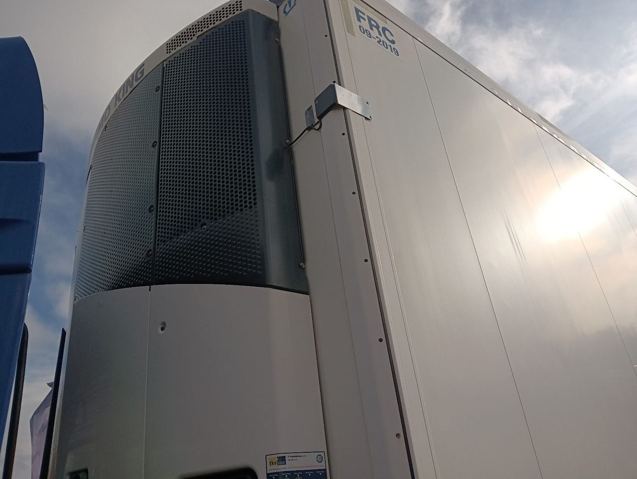 Poluprikolica sa zatvorenim sandukom Krone SDR27eL4 ThermoKing SLX300 5777h Blumenbr Doppel: slika 24 Poluprikolica sa zatvorenim sandukom Krone SDR27eL4 ThermoKing SLX300 5777h Blumenbr Doppel: slika 24