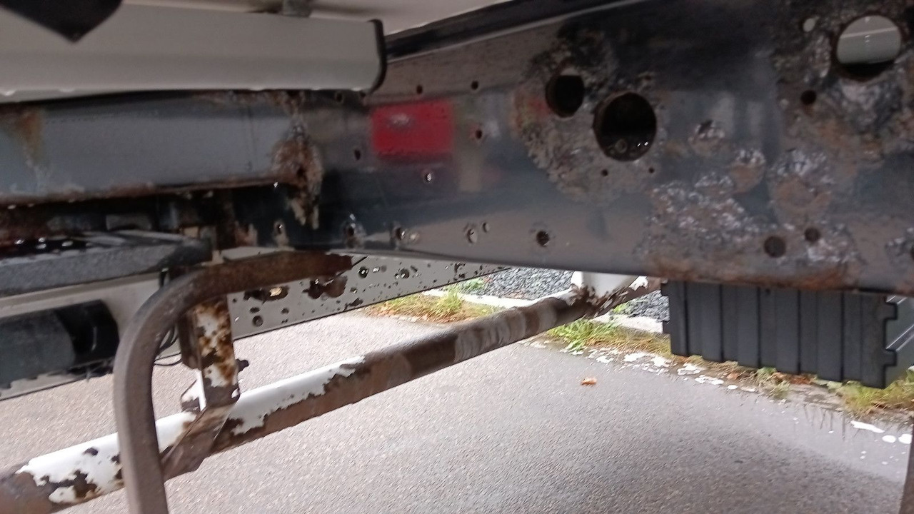 Poluprikolica sa zatvorenim sandukom Krone SDR27eL4 ThermoKing SLX300 5777h Blumenbr Doppel: slika 18 Poluprikolica sa zatvorenim sandukom Krone SDR27eL4 ThermoKing SLX300 5777h Blumenbr Doppel: slika 18