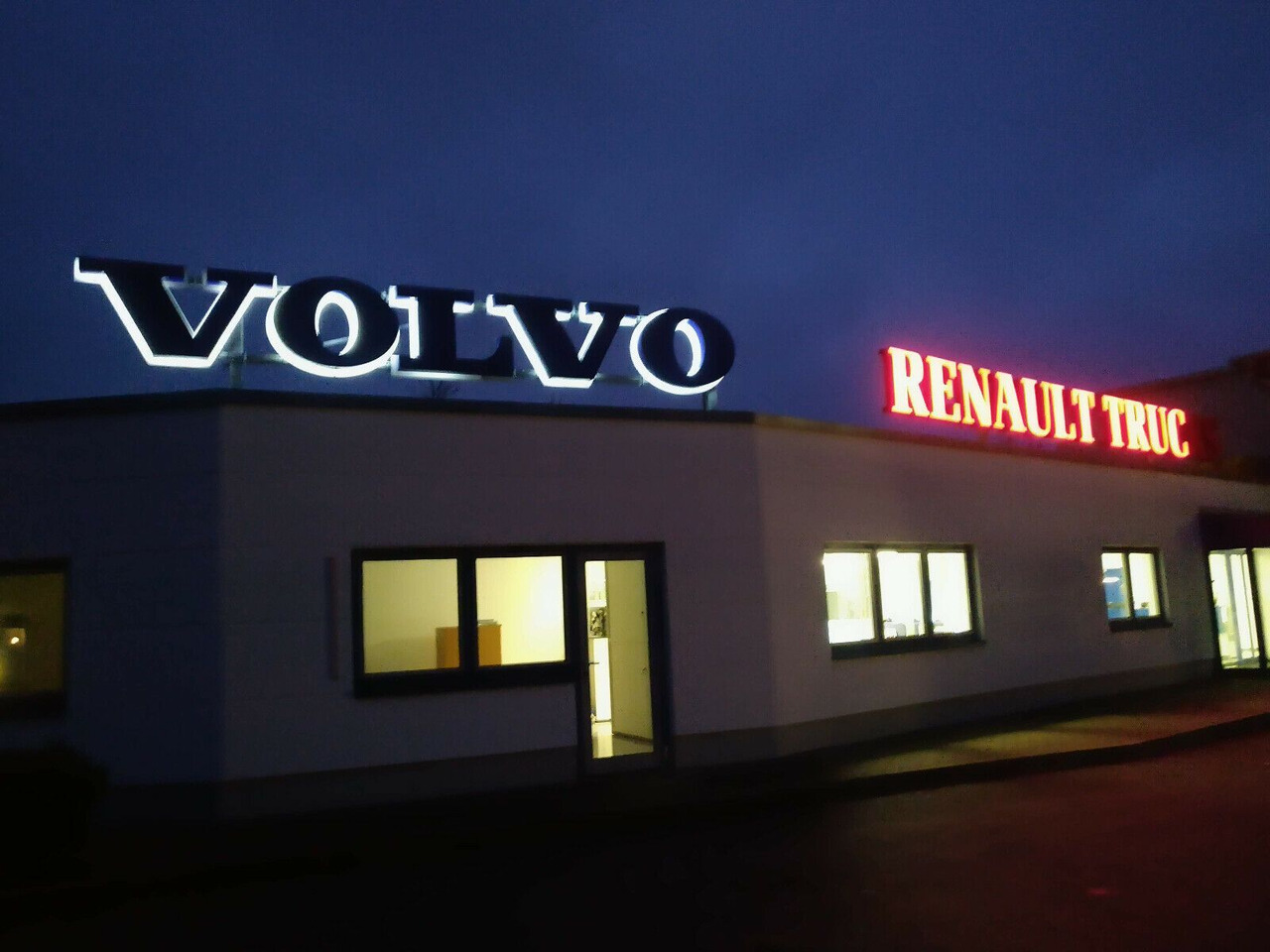 Poluprikolica sa zatvorenim sandukom Krone SDR27eL4 ThermoKing SLX300 5777h Blumenbr Doppel: slika 43 Poluprikolica sa zatvorenim sandukom Krone SDR27eL4 ThermoKing SLX300 5777h Blumenbr Doppel: slika 43