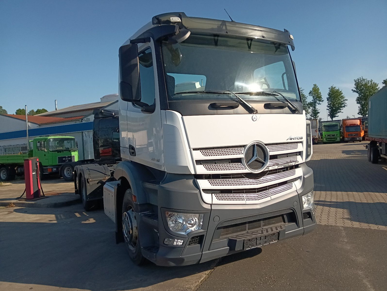 Mercedes-Benz 2545 6x2 Lenk/Lift MEILLER RK2070 Luft/Luft - Kamion sa golom šasijom i zatvorenom kabinom: slika 1 Mercedes-Benz 2545 6x2 Lenk/Lift MEILLER RK2070 Luft/Luft - Kamion sa golom šasijom i zatvorenom kabinom: slika 1