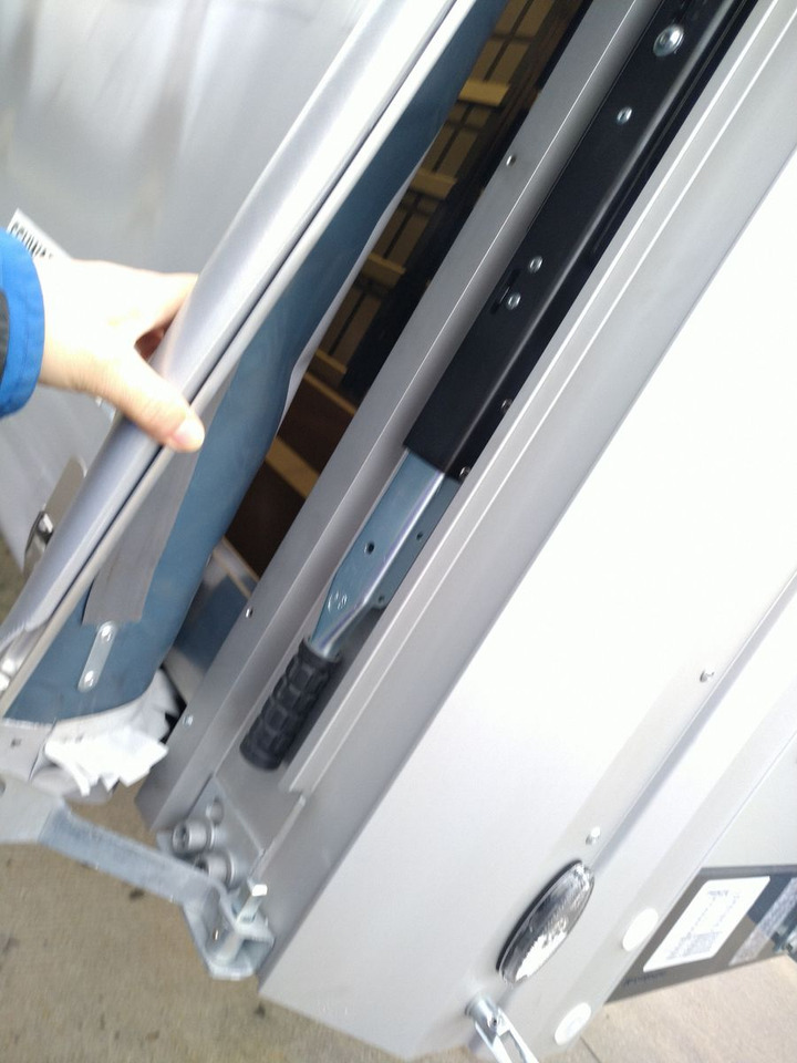 Novu Poluprikolica sa ceradom Schwarzmüller PowerLine LIFT/LENKACHSE HUBDACH 5880kg NEU Schwarzmüller PowerLine LIFT/LENKACHSE HUBDACH 5880kg NEU: slika 7