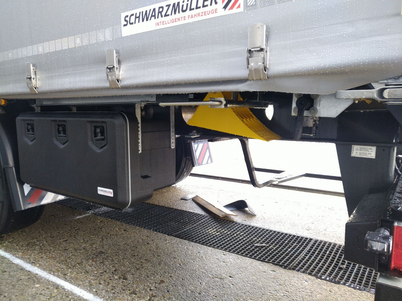 Novu Poluprikolica sa ceradom Schwarzmüller PowerLine LIFT/LENKACHSE HUBDACH 5880kg NEU Schwarzmüller PowerLine LIFT/LENKACHSE HUBDACH 5880kg NEU: slika 16