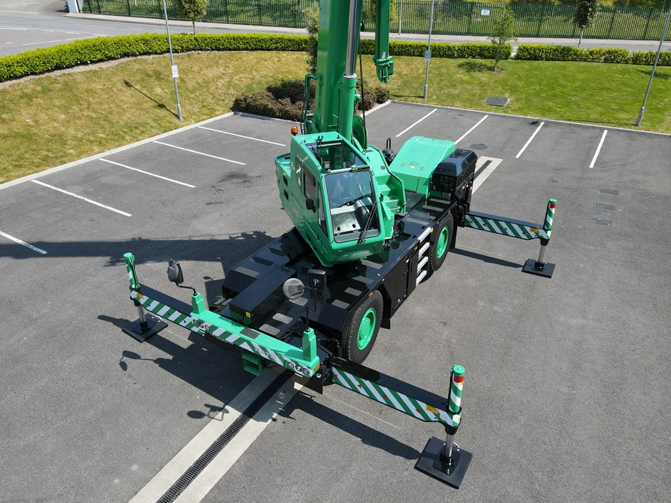 KATO CR-250Rv - 25 Ton City Crane - Excellent Condition - Autodizalica: slika 3 KATO CR-250Rv - 25 Ton City Crane - Excellent Condition - Autodizalica: slika 3